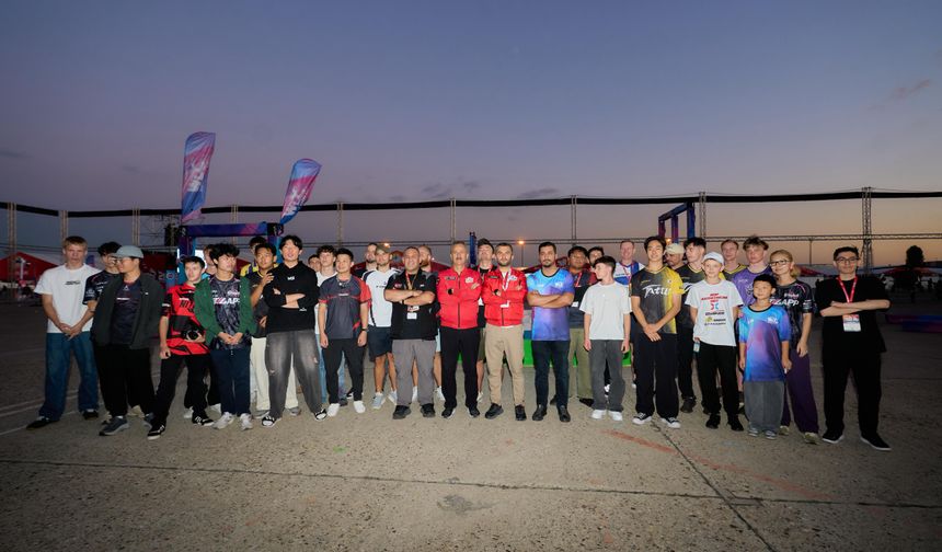 Dünyanın en hızlı dron pilotları TEKNOFEST'te belli oldu
