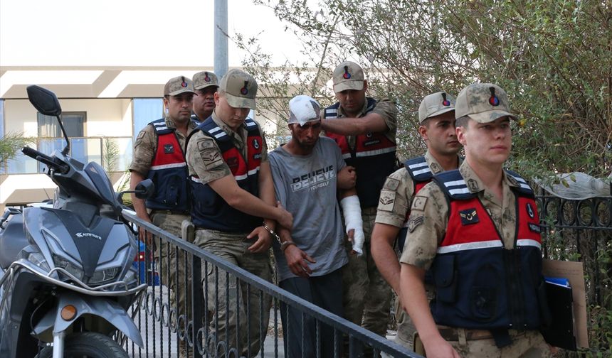 GÜNCELLEME 2 - Hatay'da bir zanlı parasını gasbettiği kişiyi satırla öldürdü