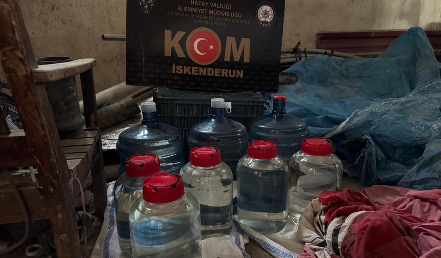 Hatay'da sahte içki ve kaçak sigara ele geçirilen operasyonda 4 şüpheli yakalandı