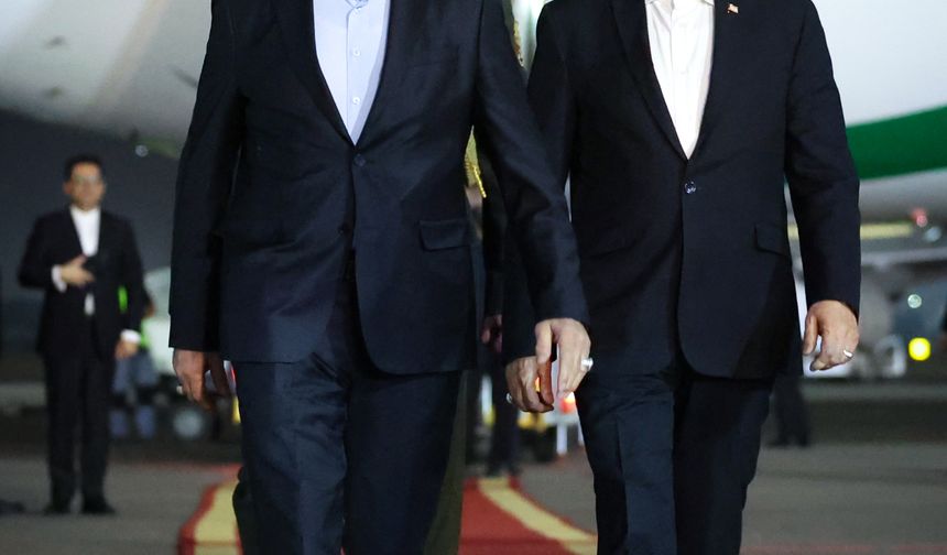 İran Cumhurbaşkanı ABD'nin 'farklı bahanelerle' muhtemel bir nükleer anlaşmayı engellemeye çalıştığını söyledi