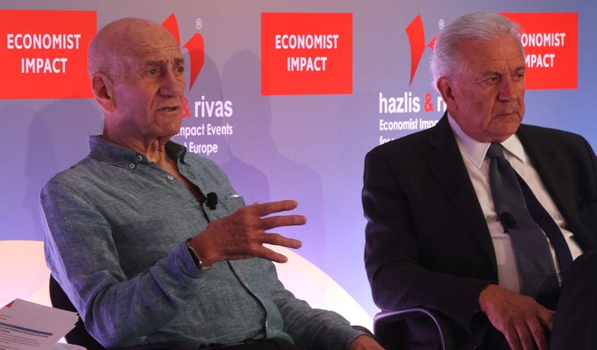 İsrail eski Başbakanı Olmert'e göre, dünyada Netanyahu'yu dinleyecek kimse kalmadı