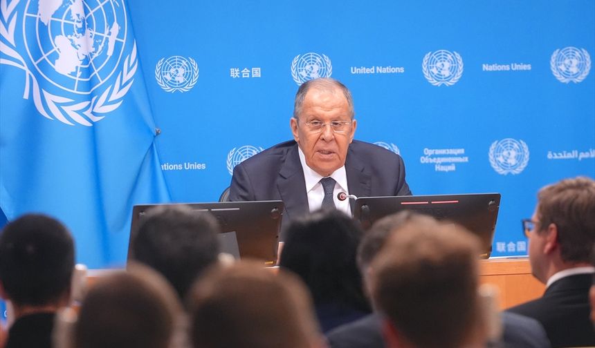 Lavrov, Batılı devletleri Rusya'ya yönelik bir hava saldırısı ihtimaline karşı sert şekilde uyardı