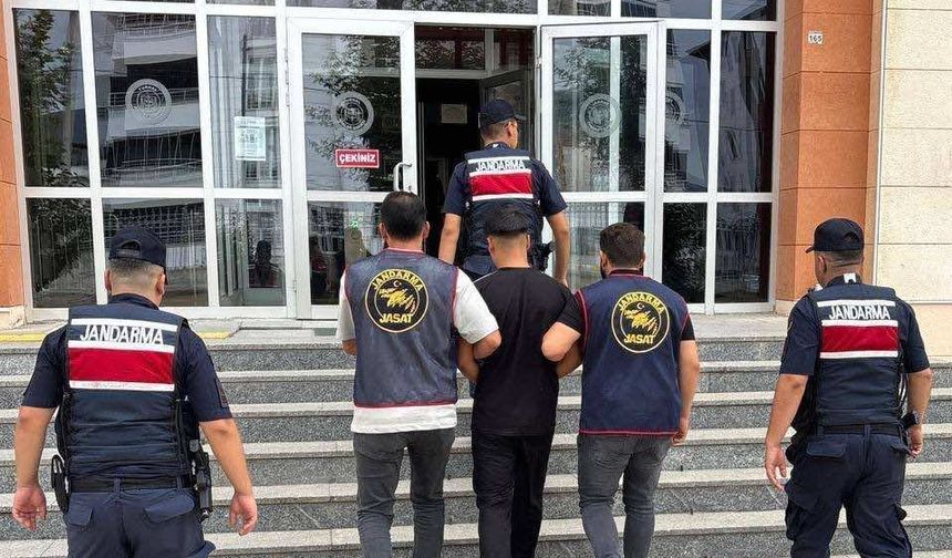 Tokat'ta hakkında 117 yıl kesinleşmiş hapis cezası bulunan firari yakalandı