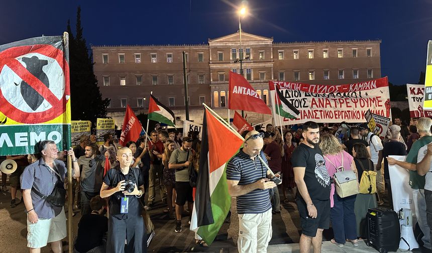 Yunanistan'da hükümetin tartışmaya açtığı yeni göç yasa tasarısı protesto edildi