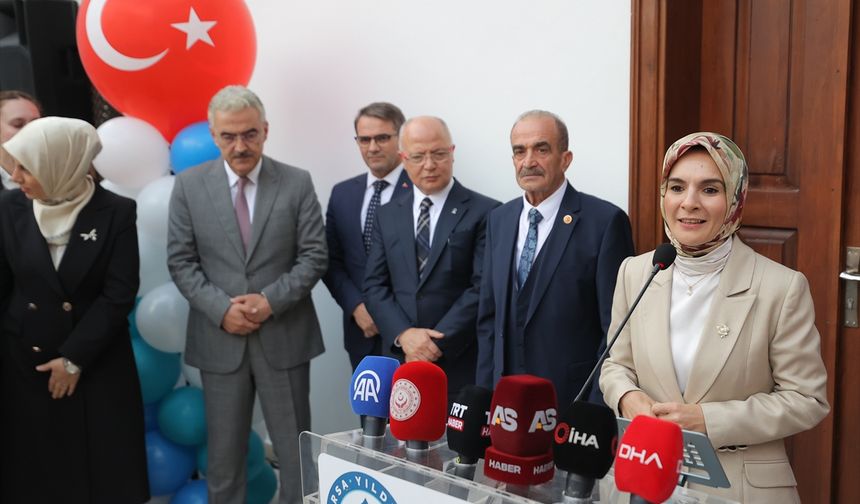 Bakan Göktaş, Bursa'da sanat ve zanaat merkezi açılışında konuştu: