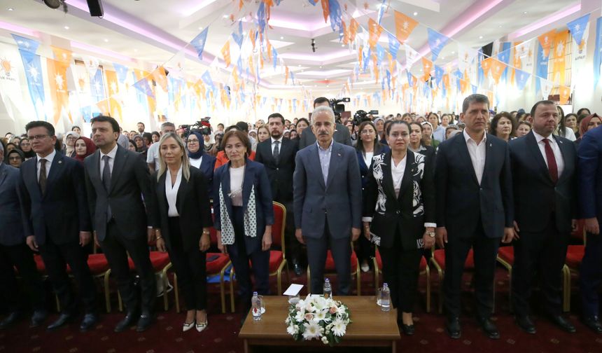 Bakan Uraloğlu, AK Parti Antalya Kadın Kolları İl Danışma Meclisi Toplantısı'nda konuştu: