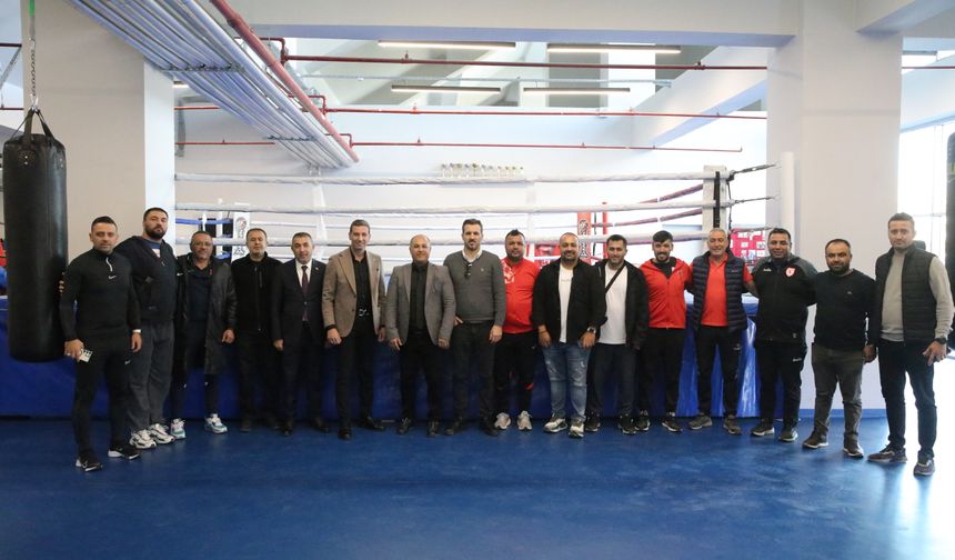 Boks Federasyonu Başkanı Hekimoğlu'ndan Niğde'ye ziyaret