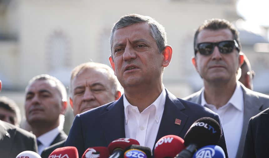 CHP Genel Başkanı Özel, gazetecilerin sorularını yanıtladı: