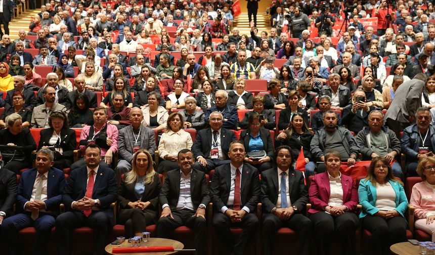 CHP Grup Başkanvekili Başarır, partisinin Denizli Olağan İl Kongresi'nde konuştu: