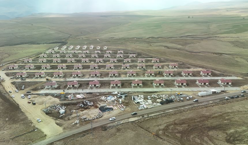 Erzurum'un Çat ilçesindeki deprem konutları büyük oranda tamamlandı