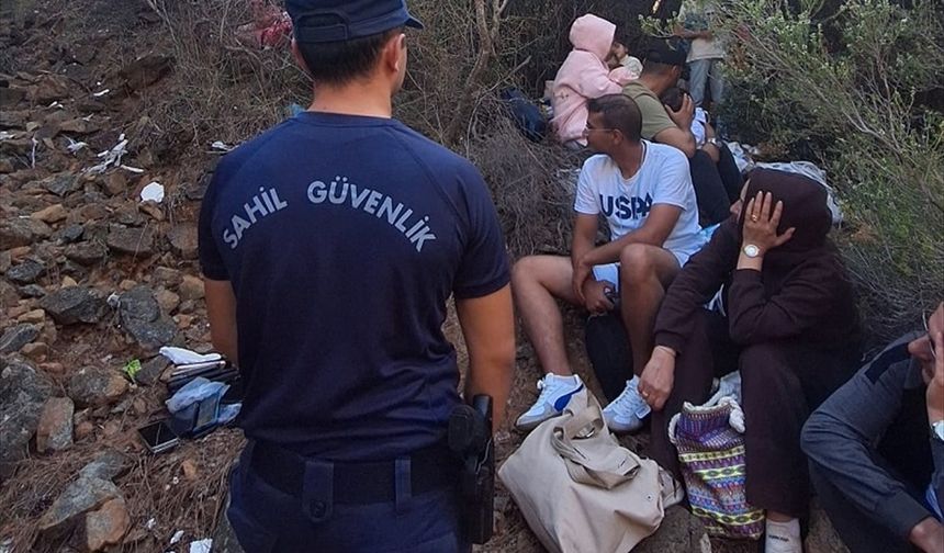 Fethiye'de bir koyda 59 düzensiz göçmen yakalandı
