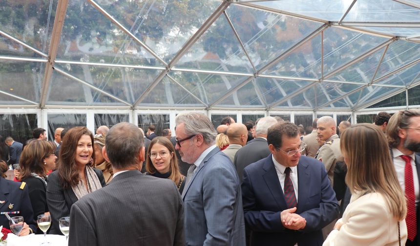 Fransa ve Avusturya'da Cumhuriyet'in 102. yılı kutlandı