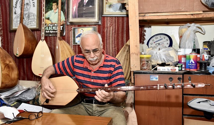 Gramofondan sesini duyduğu bağlamaya önce gönlünü sonra ömrünü verdi