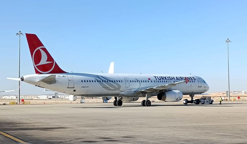 Sumud aktivisti 14 Türk vatandaşını taşıyan THY uçağı Amman'dan İstanbul'a hareket etti