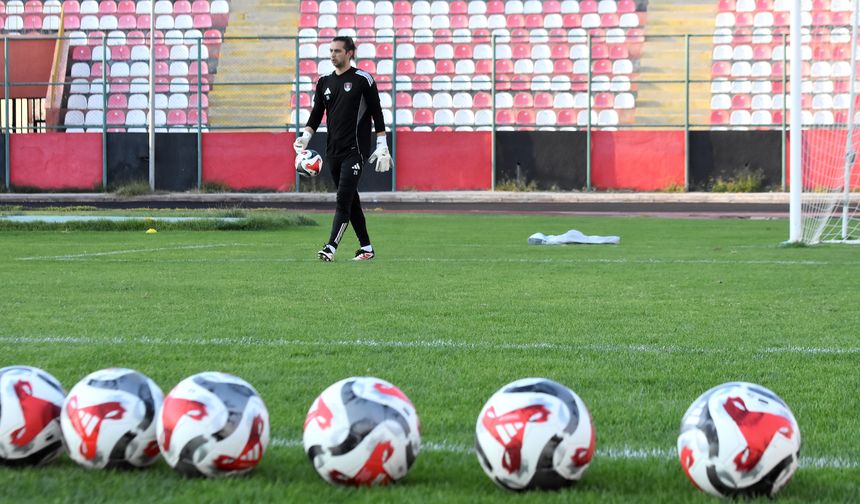 Vanspor Teknik Direktörü Hakan Kutlu'nun 'az gol yeme' hesabı: