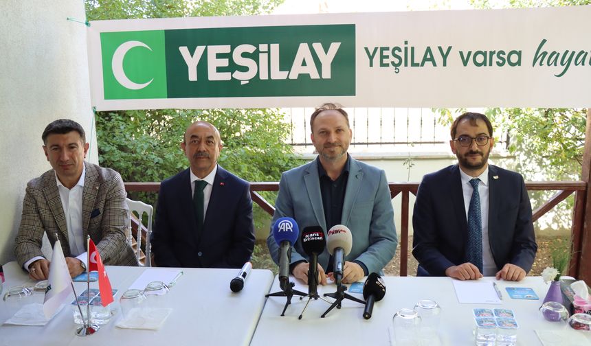 Yeşilay Genel Başkanı Dinç, Erzincan'da üniversite öğrencileriyle buluştu: