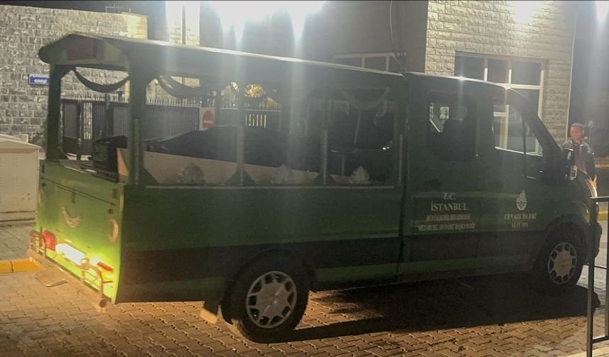 Fatih'te 2 çocuk ile annelerinin ardından baba da hayatını kaybetti