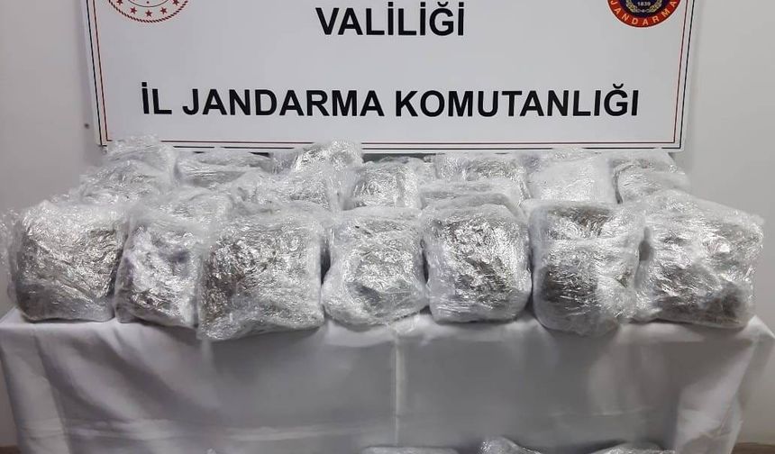 Afyonkarahisar'da uyuşturucu operasyonunda yakalanan 3 şüpheli tutuklandı