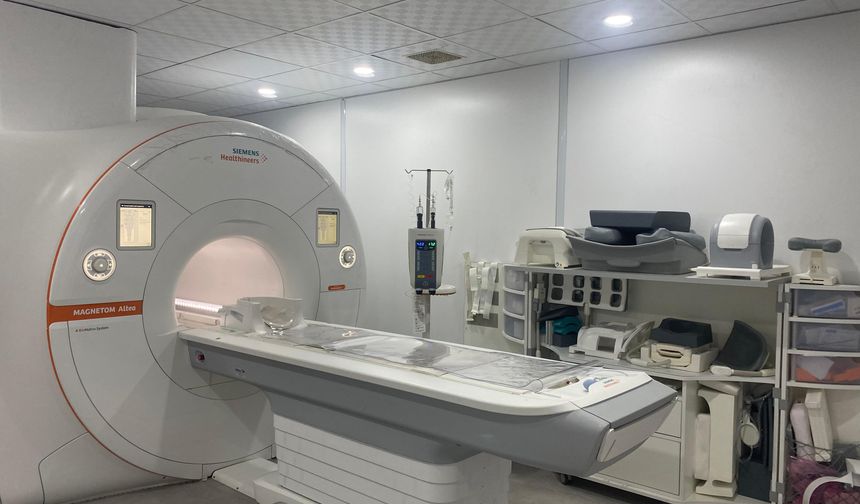 Ağrı'da yapay zeka destekli MR cihazı hizmete girdi