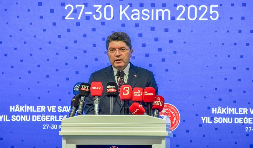 Bakan Tunç, Afyonkarahisar'da HSK Yıl Sonu Değerlendirme Toplantısı'nda konuştu: (2)