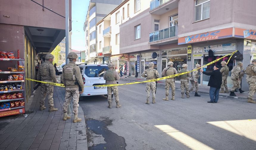 Bingöl'de polise silah doğrultarak kaçan zanlı yaralı olarak yakalandı