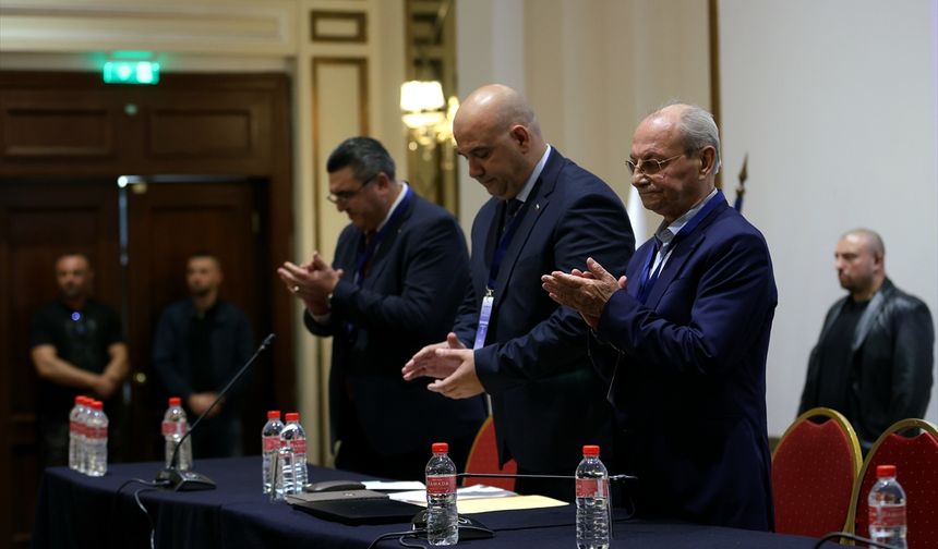 Bulgaristan'da eski HÖH partisi Onursal Başkanı Ahmet Doğan'ın destekçileri yeni siyasi parti kurdu