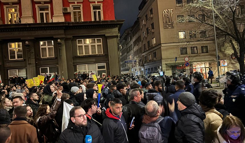 Bulgaristan'da, hükümetin sunduğu bütçe taslağı protesto edildi