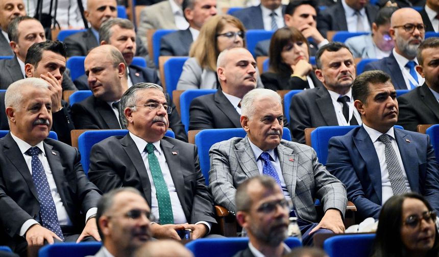 Düzce'de '1. Uluslararası Deniz Hukuku ve Teknolojileri Sempozyumu' düzenlendi