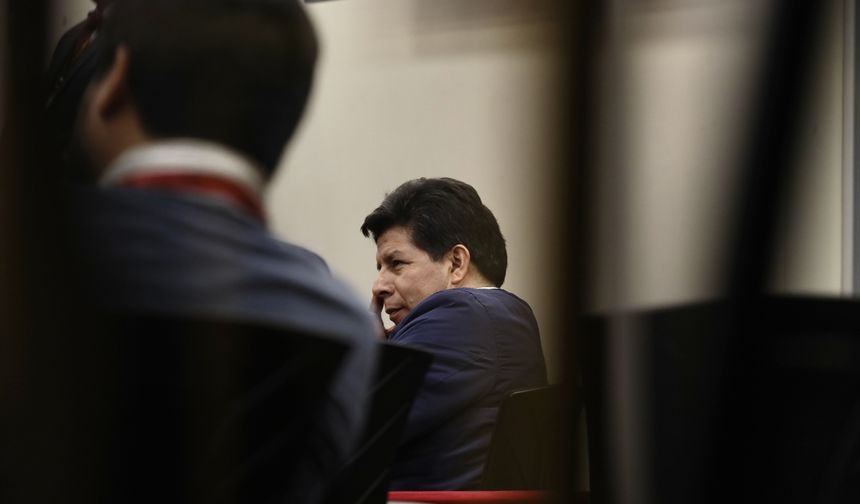Eski Peru lideri Castillo'ya 'isyan için komplo kurma' suçundan 11 yıl 5 ay 15 gün hapis cezası