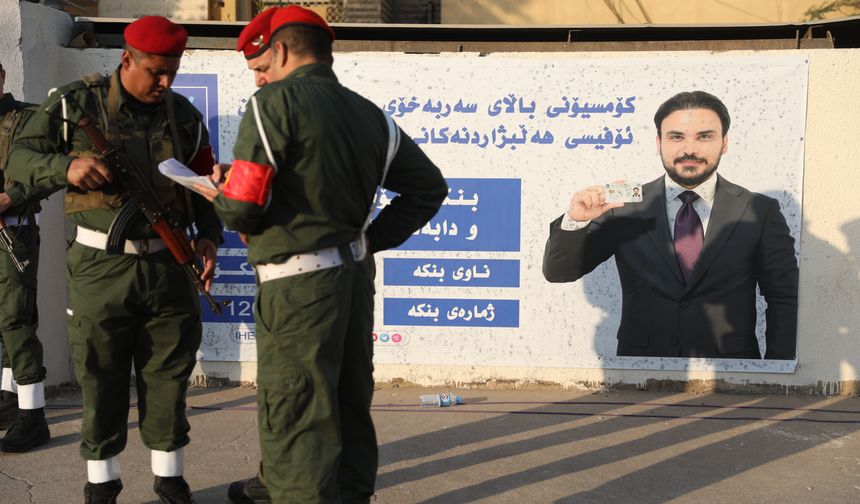 IKBY'de güvenlik güçleri ile yerinden edilmiş kamp sakinleri oy vermeye başladı