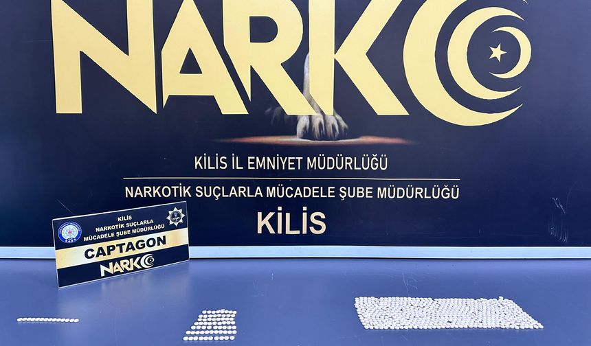 Kilis'te uyuşturucu operasyonunda yakalanan 2 zanlı tutuklandı