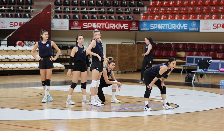 Merinos Voleybol iki sezondur kapısından döndüğü Sultanlar Ligi için iddialı
