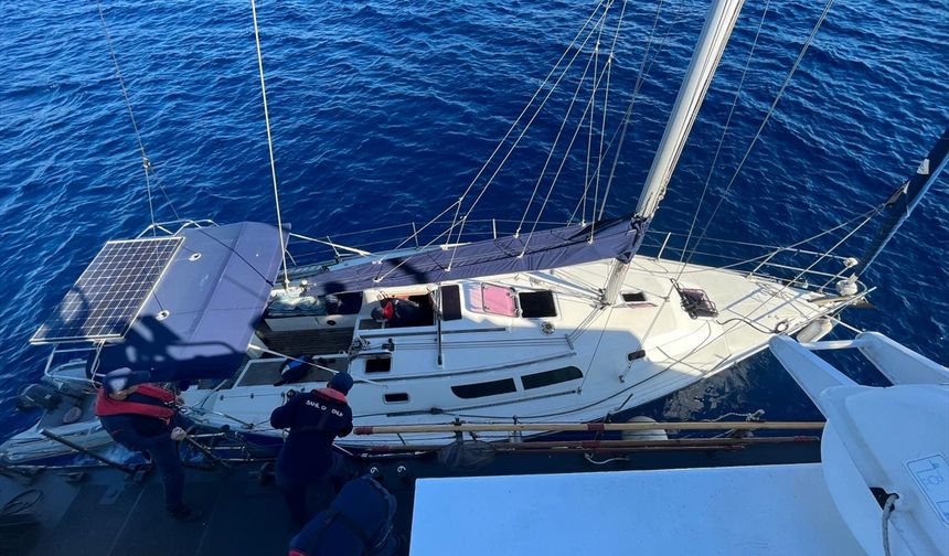 Muğla açıklarında 22 düzensiz göçmen yakalandı