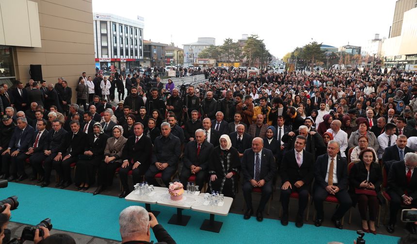 TDT Aksakallar Konseyi Başkanı Yıldırım, Erzincan'da hastane açılışında konuştu:
