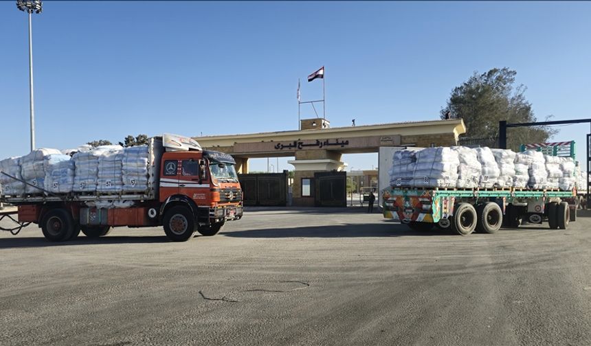 İsrail, Gazze'deki Refah Sınır Kapısı'nın "tüm esirler teslim edilince" iki yönlü açılacağını açıkladı