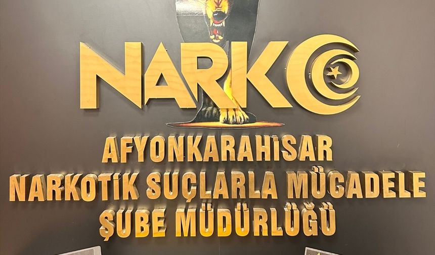 Afyonkarahisar'da aracında uyuşturucu bulunan şüpheli tutuklandı