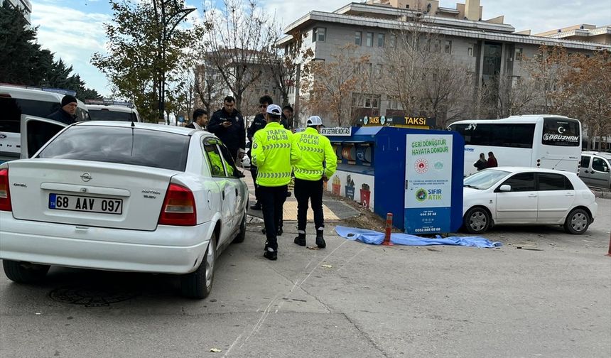 Aksaray'da otomobil ile motosiklet çarpıştı, 1 kişi öldü, 1 kişi yaralandı