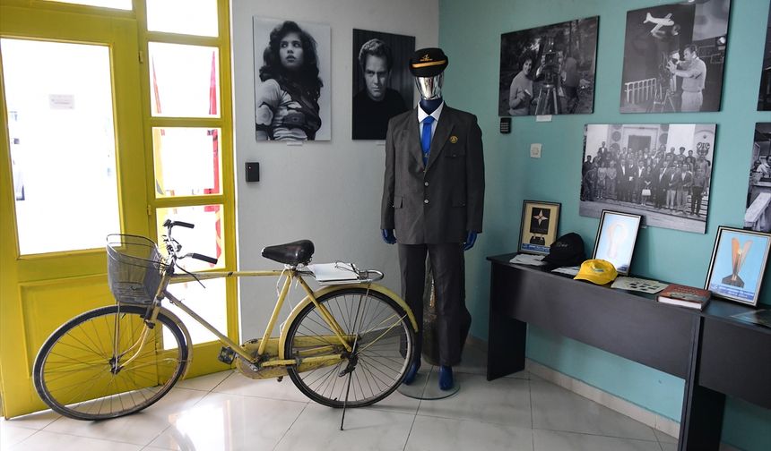 Arnavutluk Postası kuruluşunun 113. yıl dönümünü kutluyor