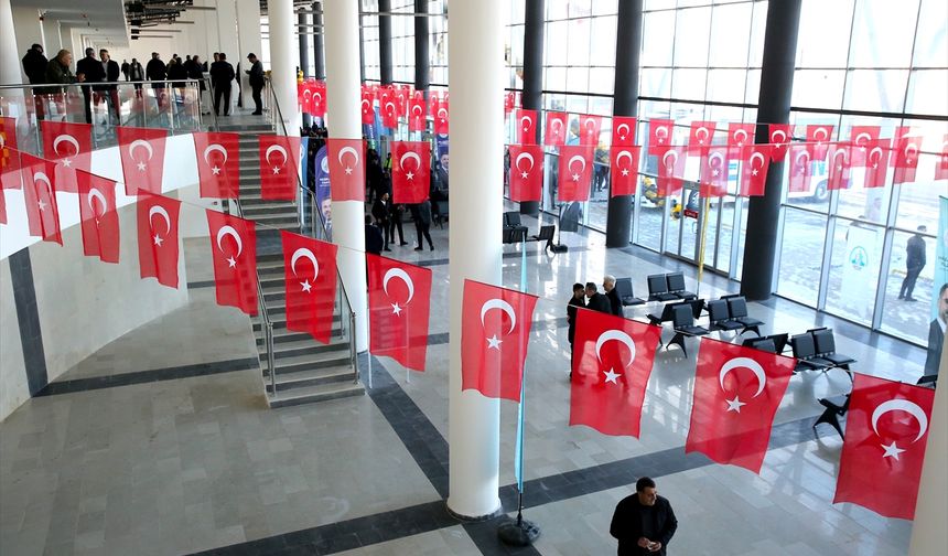 Bitlis Şehirlerarası Otobüs Terminali törenle hizmete alındı