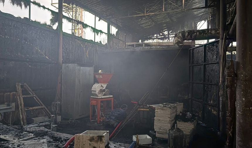 Burdur'da mermer fabrikasında çıkan yangın söndürüldü