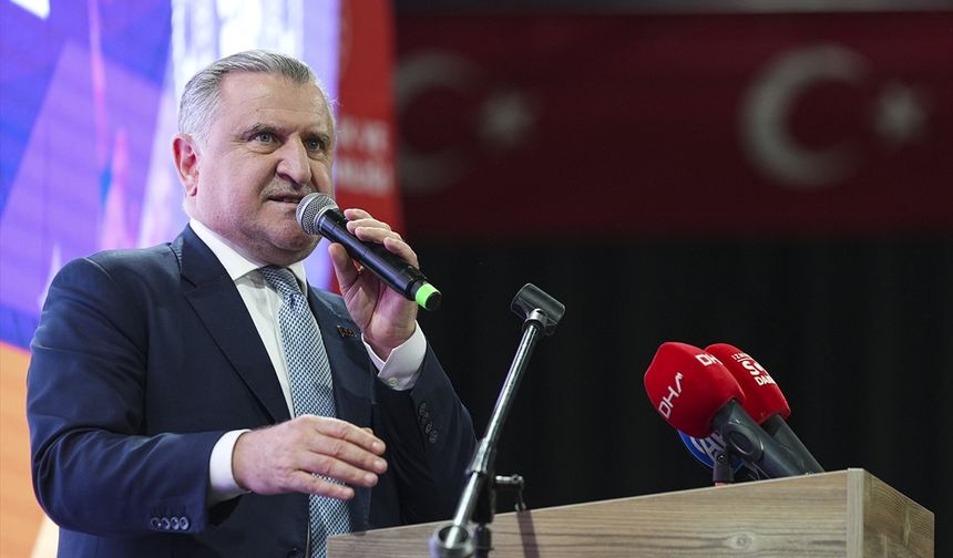 Gençlik ve Spor Bakanı Bak, İzmir'de Sporun Enleri Ödül Töreni'nde konuştu: