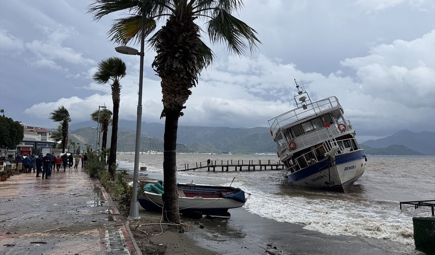 GÜNCELLEME - Muğla'da sağanak ve fırtına etkili oluyor