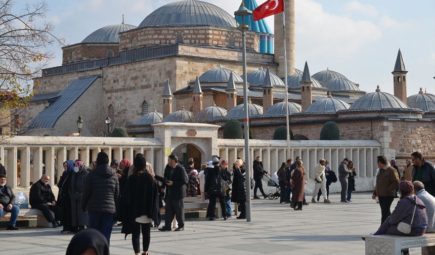Hazreti Mevlana'nın 752. Vuslat Yıl Dönümü Uluslararası Anma Törenleri etkinliklerle sürüyor