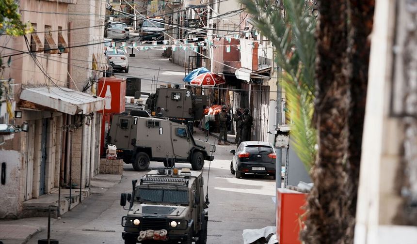 İsrail ordusu, işgal altındaki Batı Şeria'da biri çocuk 2 Filistinliyi yaraladı