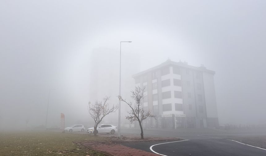 Kayseri'de sis etkili oldu