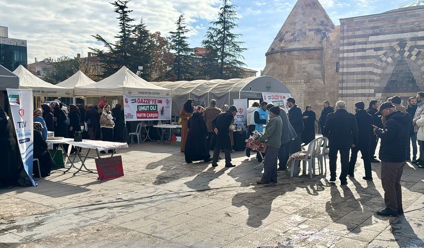Kırşehir'de Gazze'ye destek için 'Hayır Çarşısı' kuruldu