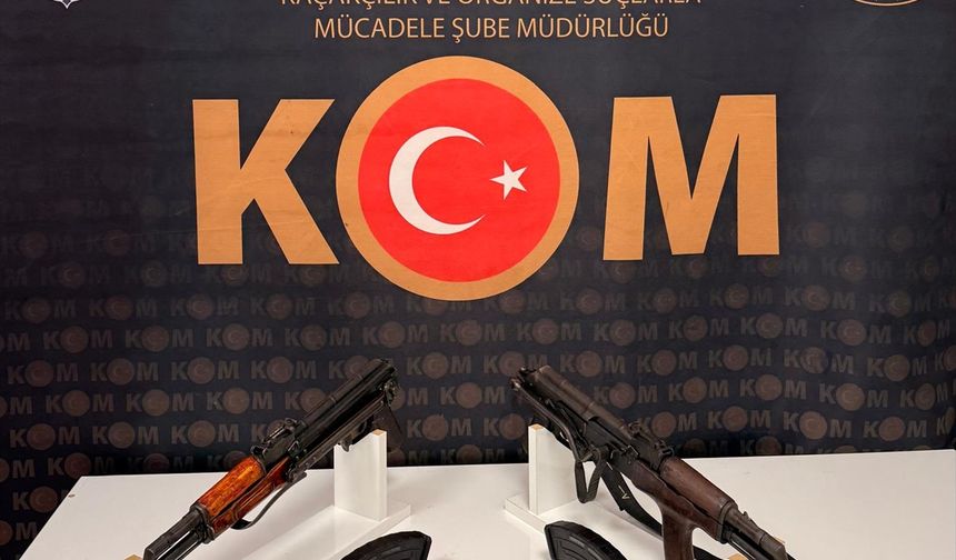 Mardin'de bir araçta 2 uzun namlulu silah ele geçirildi