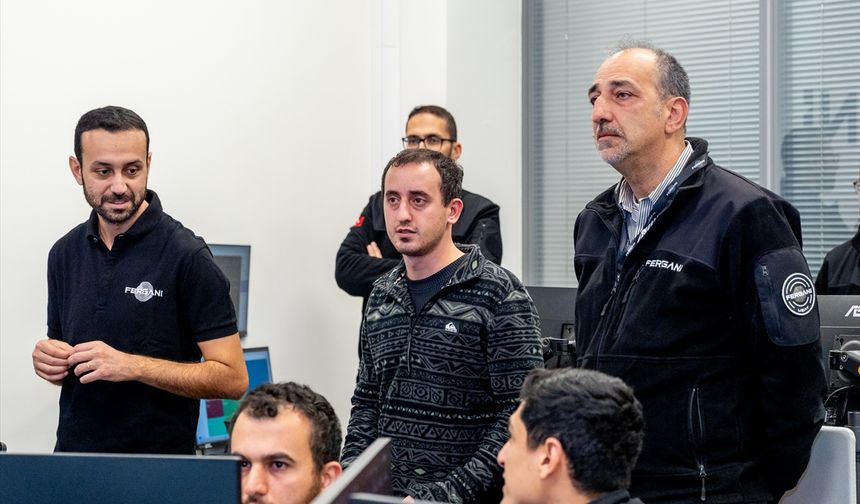 Türkiye'nin ilk yörünge transfer aracı FGN-TUG-S01, hibrit motorunu uzayda ateşledi