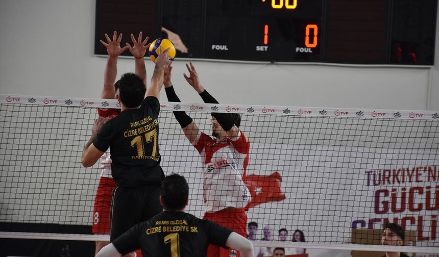 Voleybol: SMS Grup Efeler Ligi