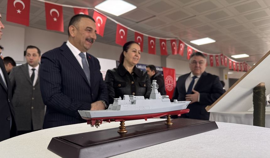 Zonguldak'ta yerli ve milli teknoloji ürünlerinin maketleriyle öğrencilere üretim bilinci kazandırılıyor